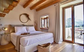 Kidoni Cottage